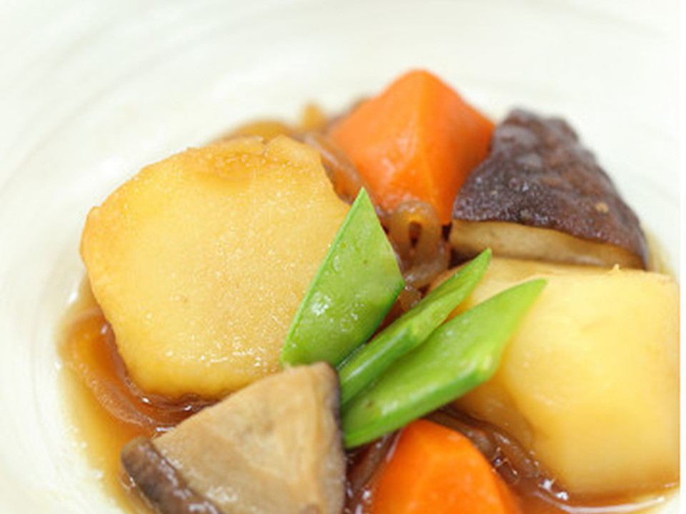 肉なしでも美味しい 肉じゃが風煮物