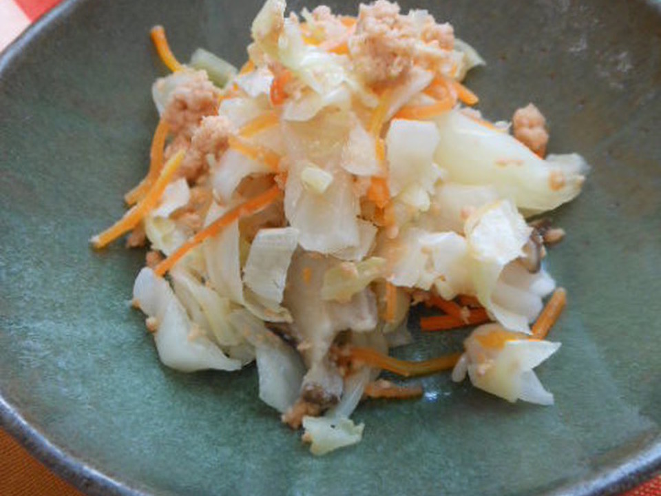 鮭入り野菜の酢の物