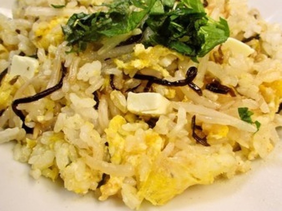 もやしたっぷり炒飯