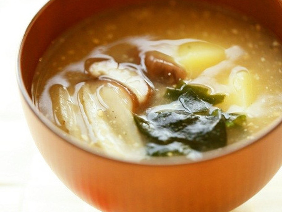 繊維質食材を食すお味噌汁