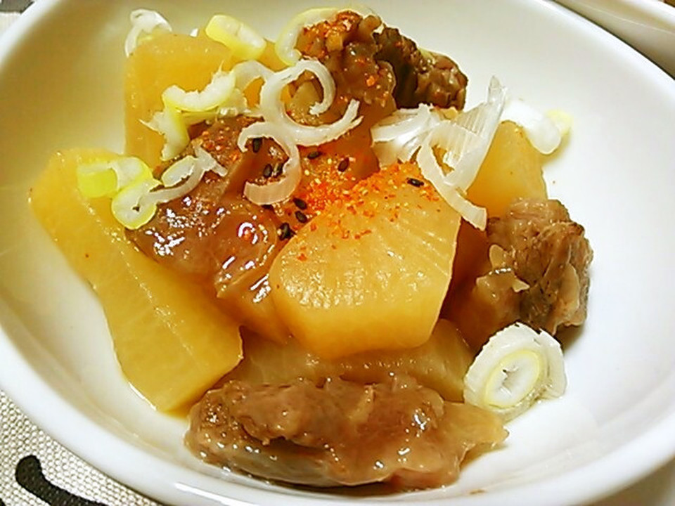圧力鍋で簡単トロトロ 牛すじと大根煮込み
