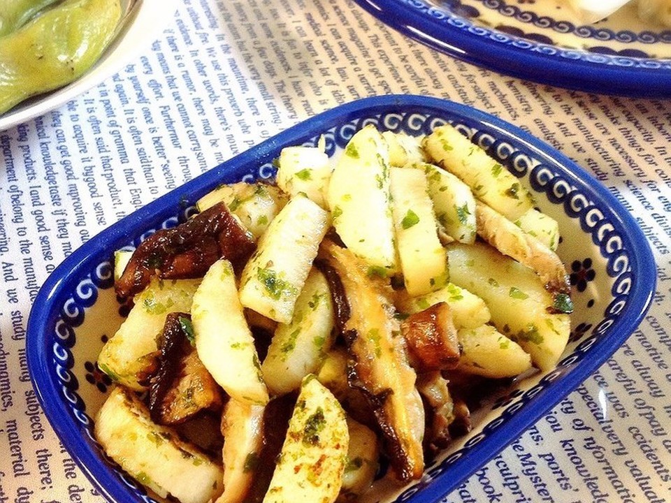 長芋と椎茸の青のり炒め