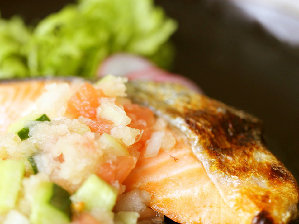 焼き鮭カラフルお野菜みぞれ酢かけ