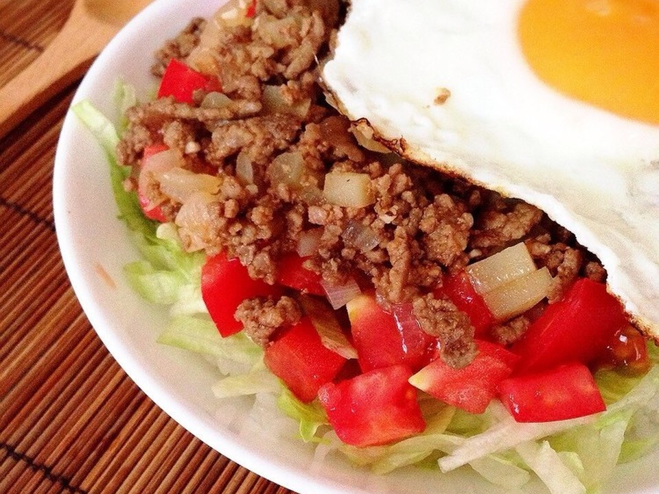 タコライス風 ひき肉とトマトのさっぱり丼