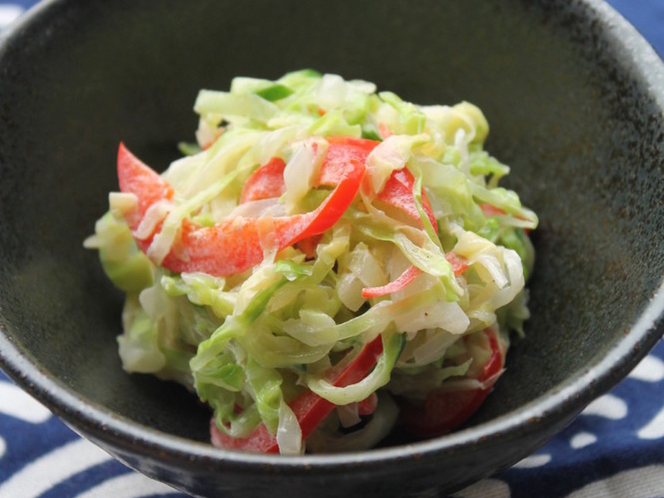 キャベツとパプリカのコールスロー