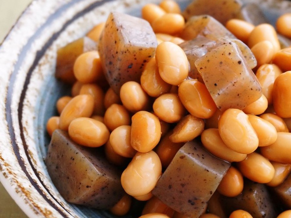 大豆とこんにゃくの甘辛煮