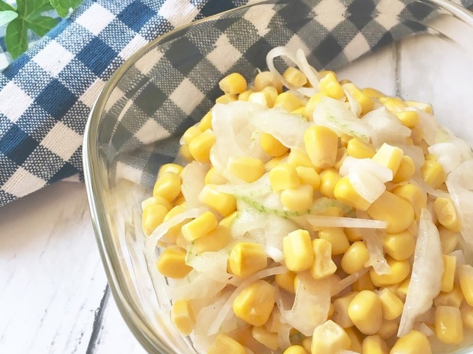 簡単 コーンと玉ねぎのさっぱりサラダ